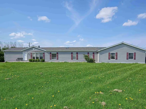 6546 Briggeman Rd, Saint Clair, MI 48079