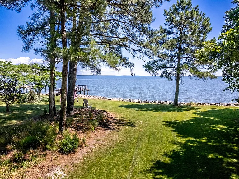 496 Bay Quarter Dr — Photo 16