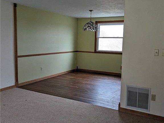 5th image of 137 Dunlap Dr