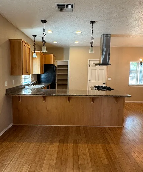 233 Wintersage Cir — Photo 32