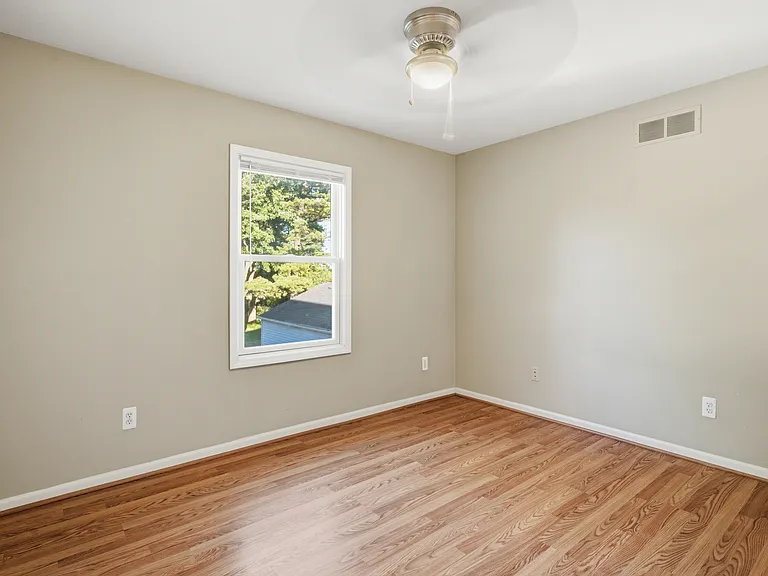 4118 Devon Rd — Photo 17