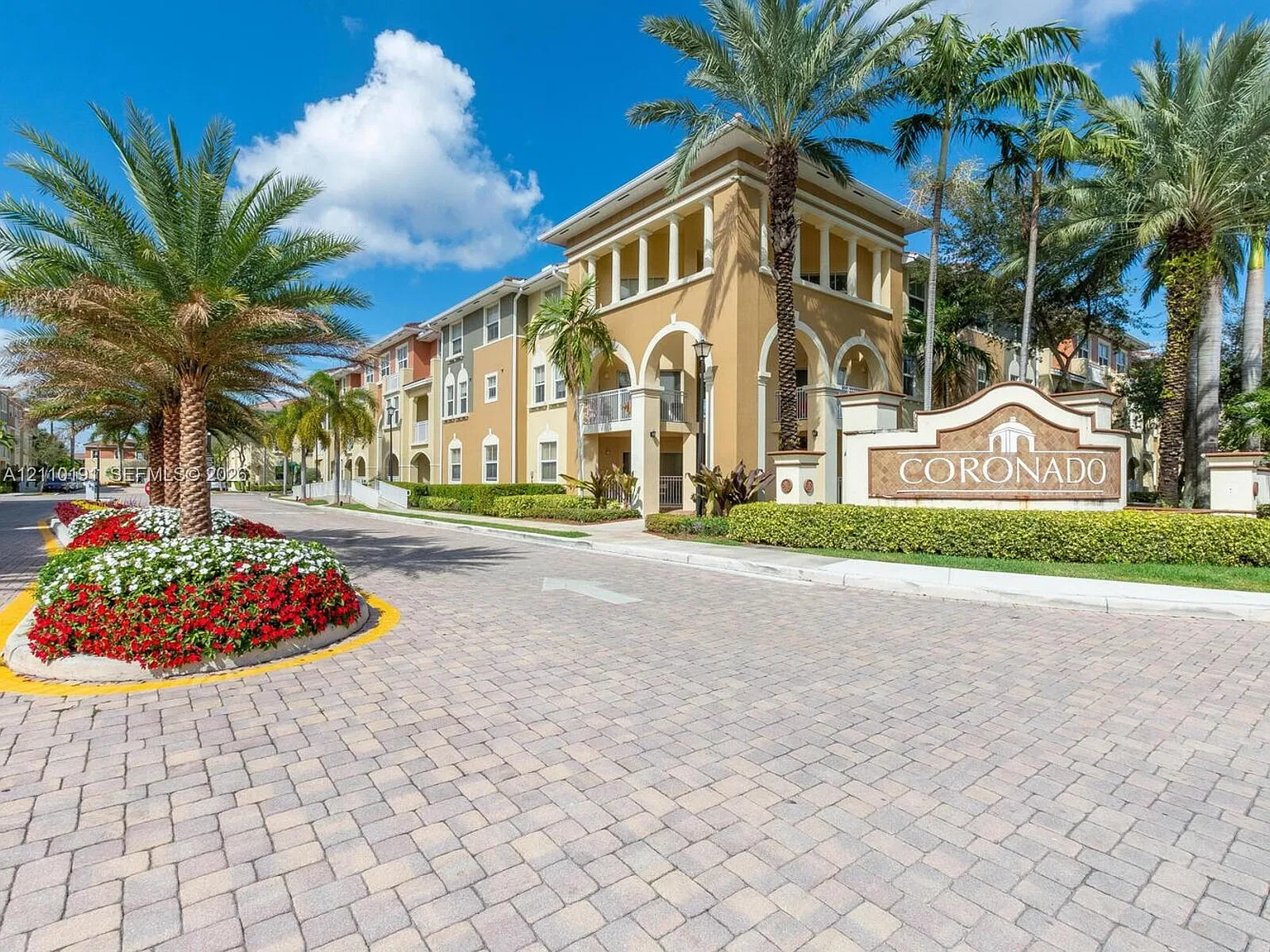 Coronado At Doral I Condo — Photo 1