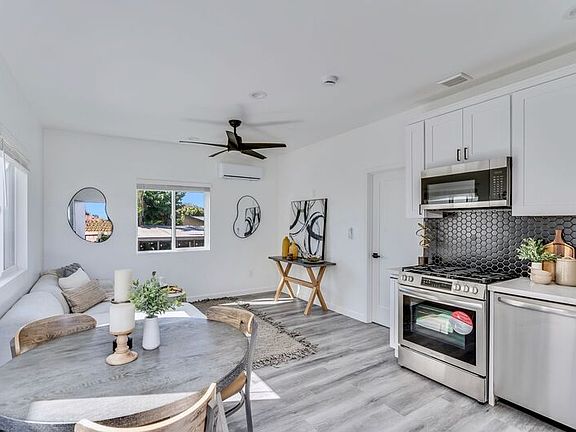 3rd image of 4506 Moraga Ave #4