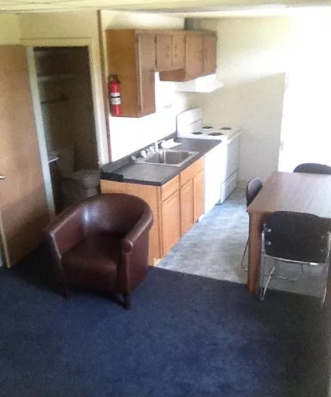 354 East St #C — Photo 2