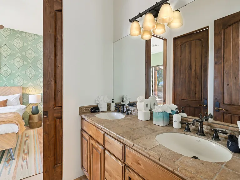 E Cavedale Dr — Photo 31