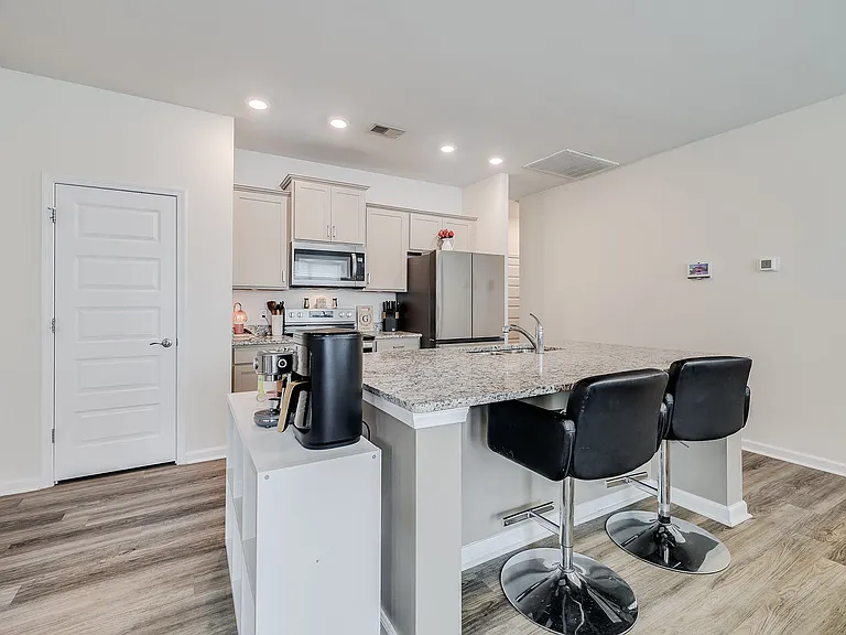 161 Holloway Hl — Photo 19