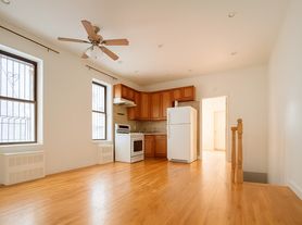464 Prospect Pl