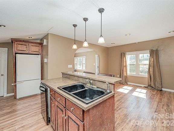 15th image of this home