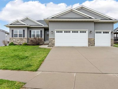 1725 Stone Creek Cir, North Liberty, IA, 52317