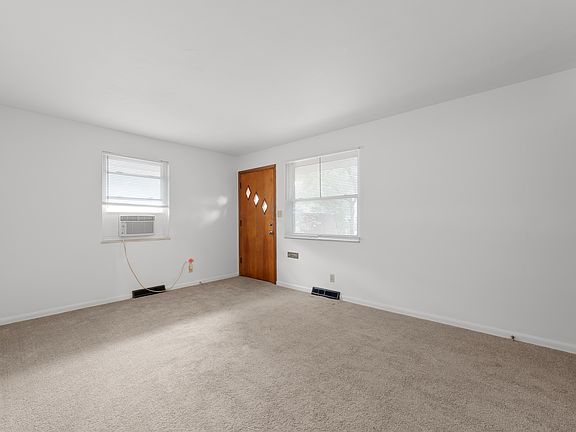 2nd image of 1745 Oakland Park Ave #1745