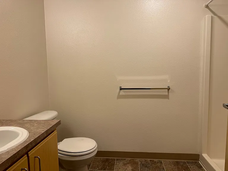 Quiet 2-Bed 2-Bath Apartments Close to WOU with Beautiful Landscaping In-Unit Washer/Dryer — Photo 3