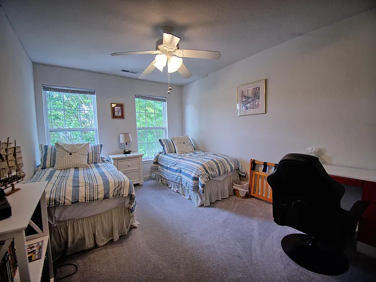 12 Beach Plum Dr — Photo 25