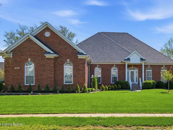 305 Gablewood Cir, Louisville, KY 40245
