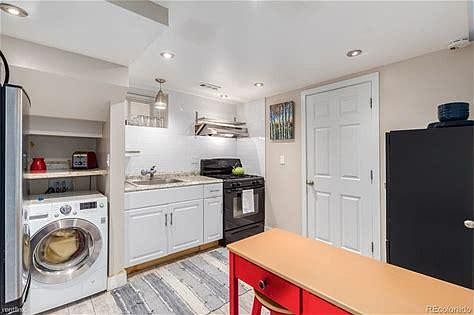 5th image of 1048 Mariposa St #2