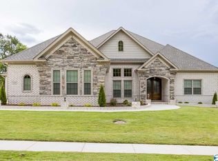 105 Huntsmen Ln, Harvest, AL 35749