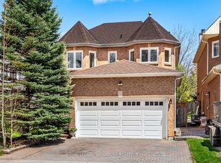 129 Chiswick Cres, Aurora, ON L4G 6P1