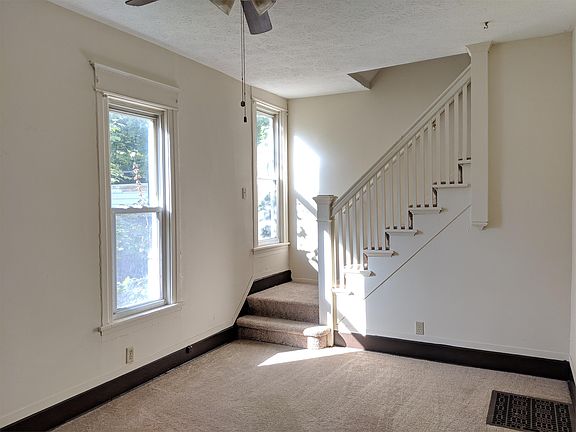 2nd image of 1449 Andrews St