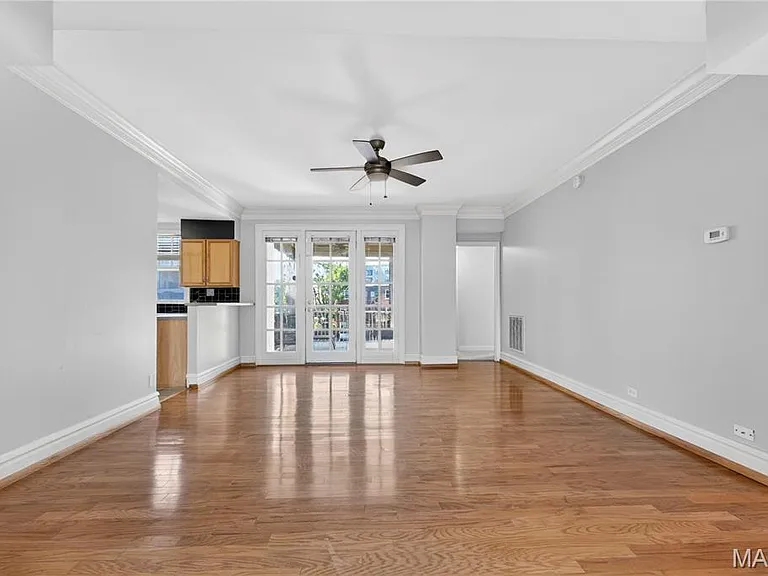 5510 Waterman Blvd #202 — Photo 16