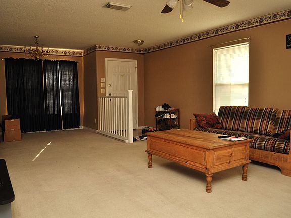 3rd image of 2906 Bear Springs Dr