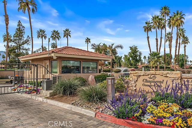 68 Presidio Pl