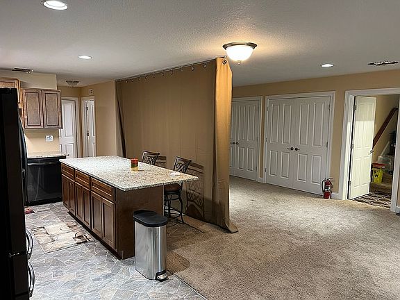 2nd image of 428 Linginfelter Ln