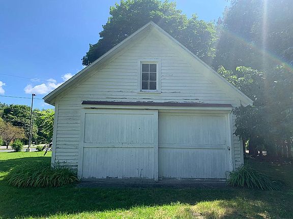 5th image of 504 Buckley St