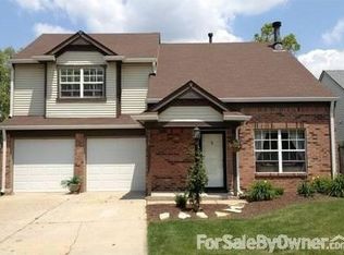 9778 Pine Ridge North Dr, Fishers, IN 46038