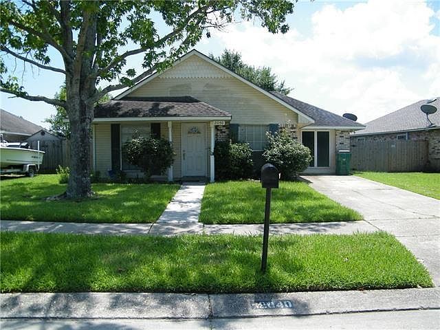 1st image of 2040 Greenwood Dr