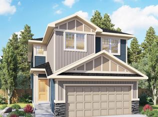 205 E Bayview Park SW, Airdrie, AB T4B5N7