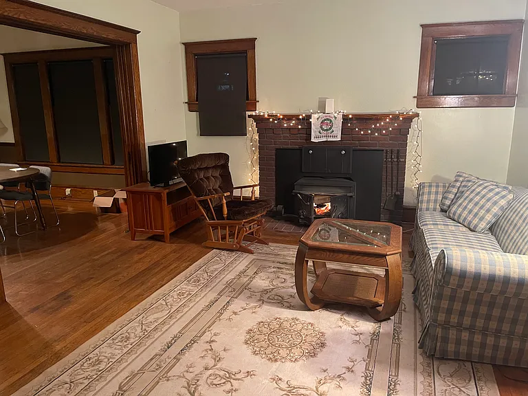 924 Park Ave — Photo 6