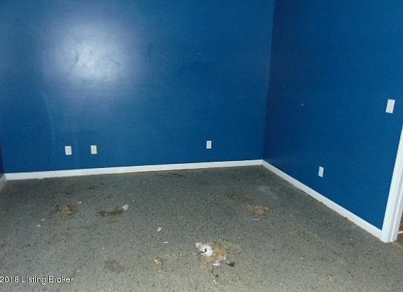 4th image of 135 Birchwood Dr