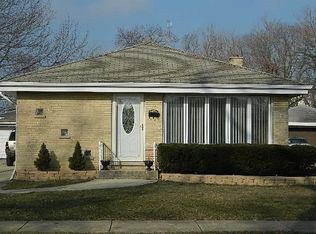 1000 Cromwell St, Westchester, IL 60154