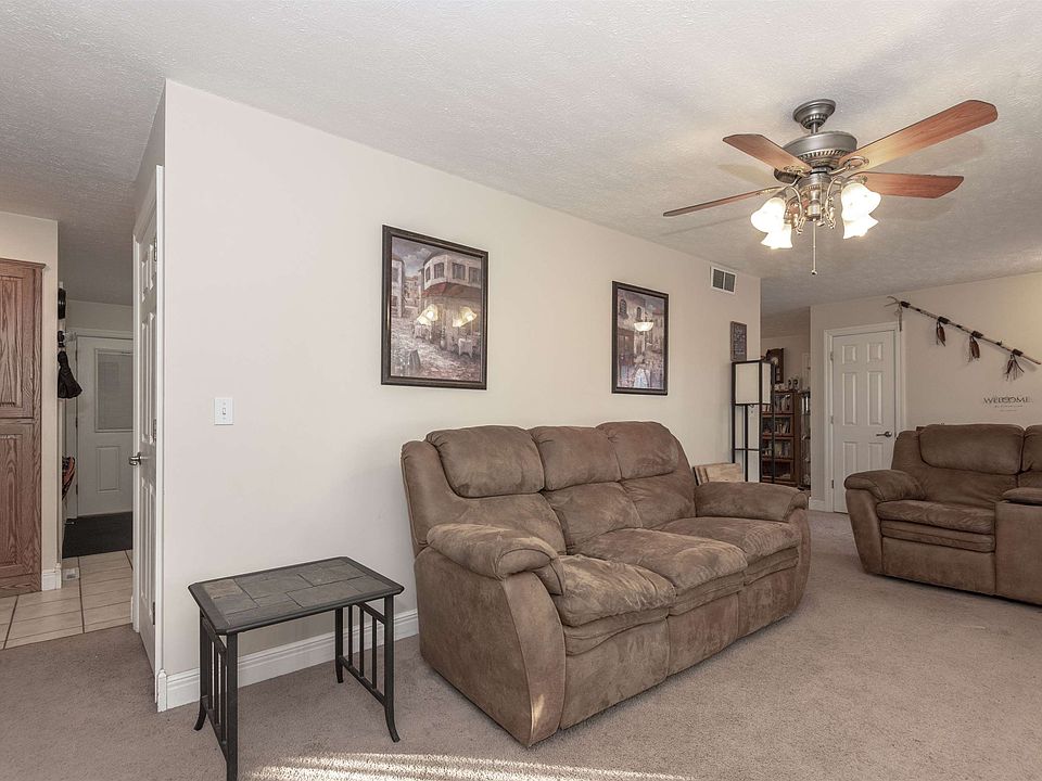 102 E Stockholm St, White City, KS 66872 Zillow