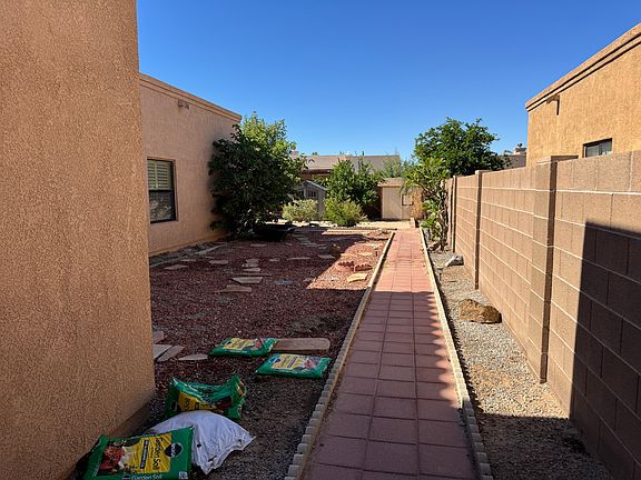 3rd image of 1808 S 35th Ave