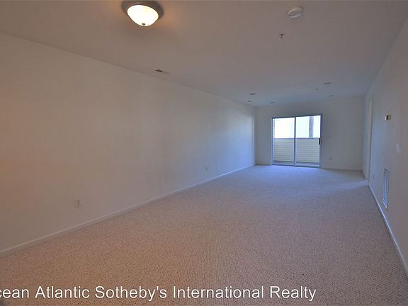 3rd image of 17293 King Phillip Way Unit 9