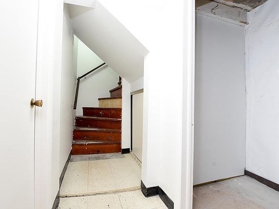 2nd image of 5130 N Austin Ave