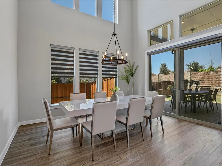 5322 Statesman Ln — Photo 27