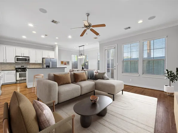 1105 Wagner St, Houston, TX 77007