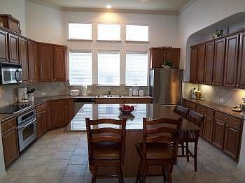 4th image of 4004 Volk Ct