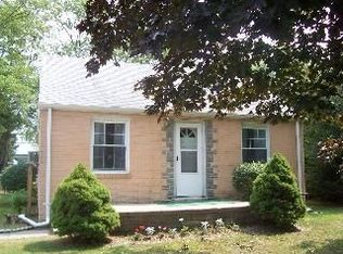 1721 Connecticut Blvd, Holland, OH