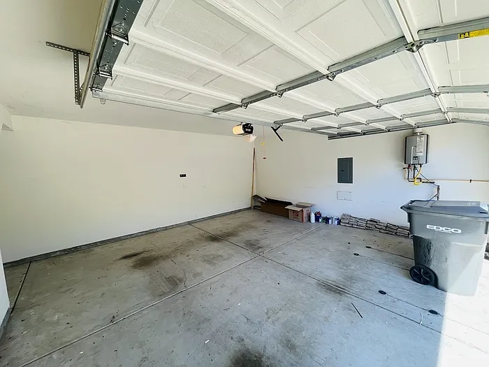1351 Isabella Way — Photo 29