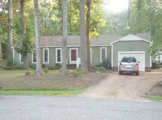 305 Barcroft Dr, Yorktown, VA 23692