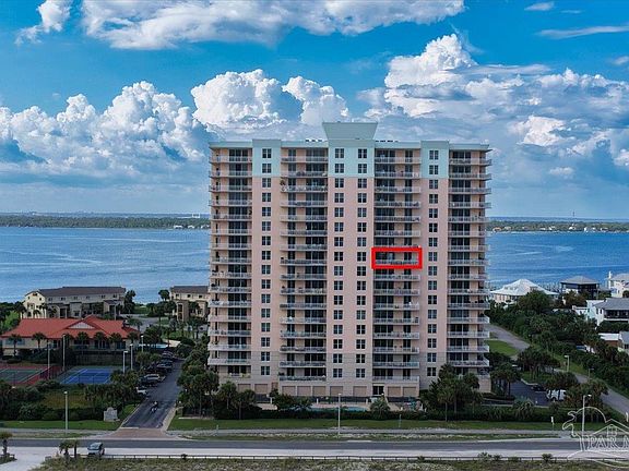 3rd image of 800 Fort Pickens Rd APT 902