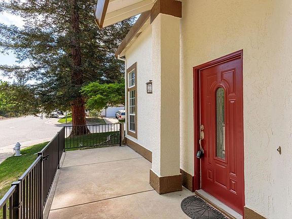 4th image of 8393 Blue Rose Ct