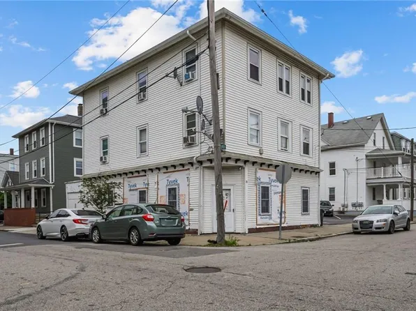 76 Slater St, Pawtucket, RI 02860