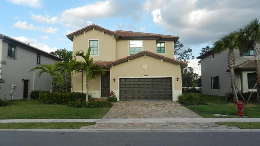 1st image of 4812 Conifer Ct #4812