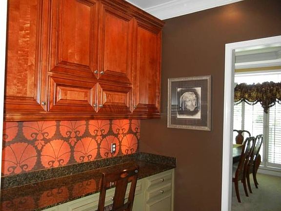 Wet Bar/Desk Area