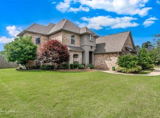 187 Waters Edge Dr, Shreveport, LA 71106