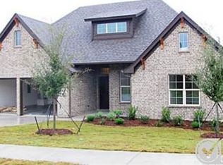 308 Stratford Dr, Benbrook, TX 76126