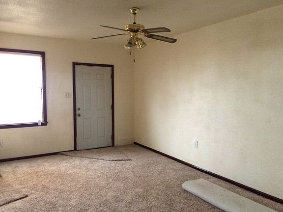 2nd image of 5614B Ector Ave